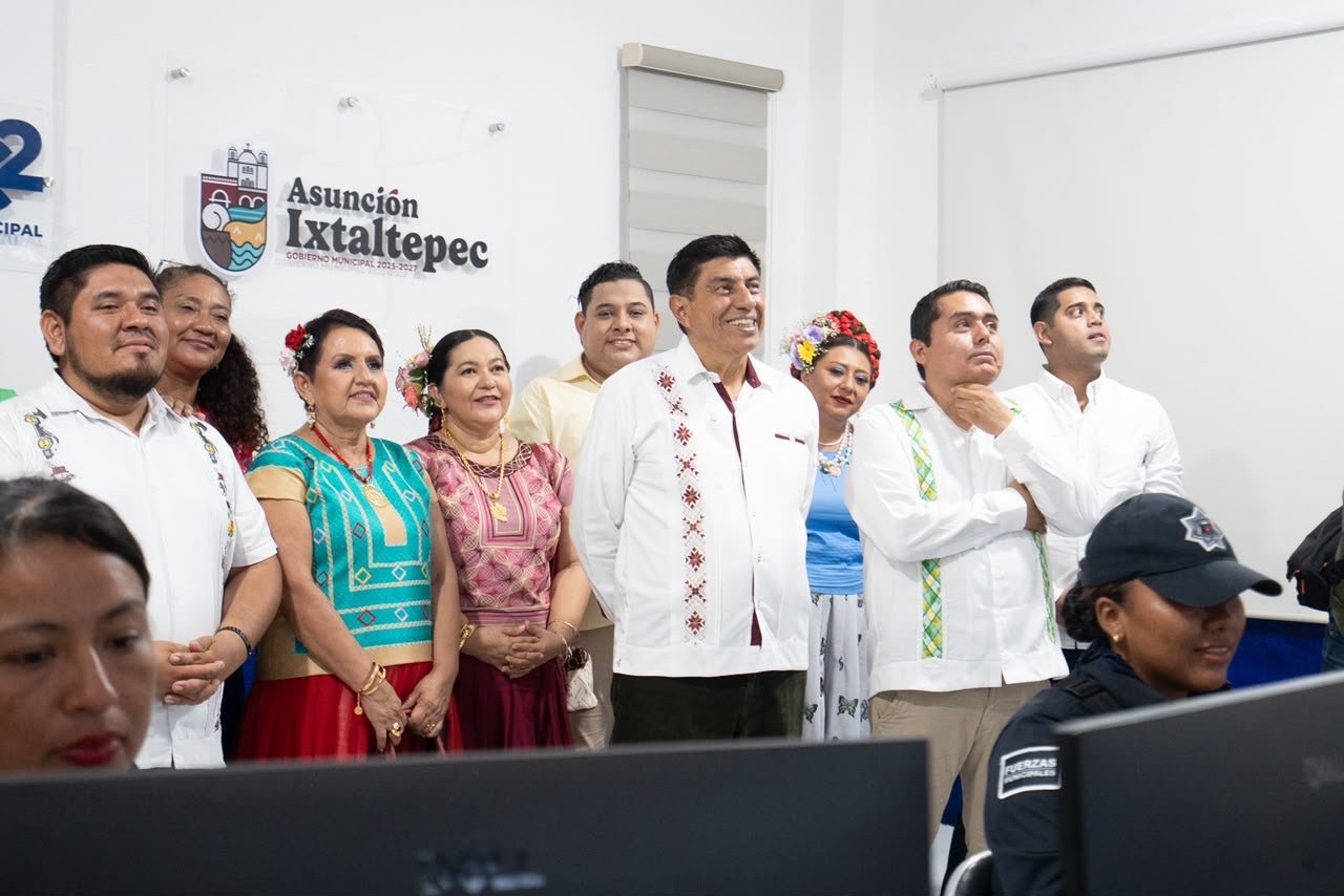Jara inaugura C2 de 1.3 millones mientras agente de La Ventosa denuncia cobro de piso